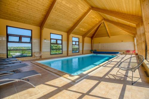 Faverolles House | Maison confortable avec piscine à Villentrois-Faverolles 250m²