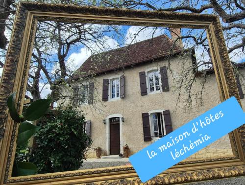 Salies-de-Bearn Bed & Breakfast | Maison d'Hôtes Béarnaise "Léchémia"