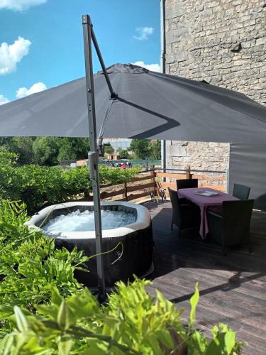 Treveray House | Maison de campagne avec jacuzzi, animaux de compagnie acceptés