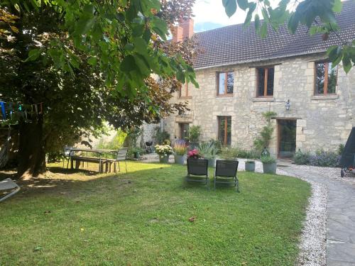 Pontpoint House | Maison de famille du 17ème siècle I Proche Senlis Chantilly Compiègne Astérix Paris