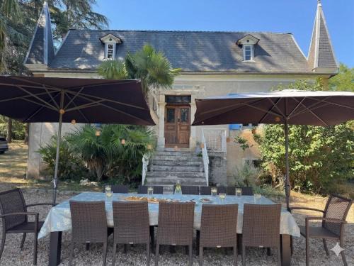 Tour-de-Faure House | Maison de Famille Les Tourelles