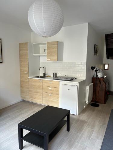 Saint-Pierre-des-Nids House | Maison de village