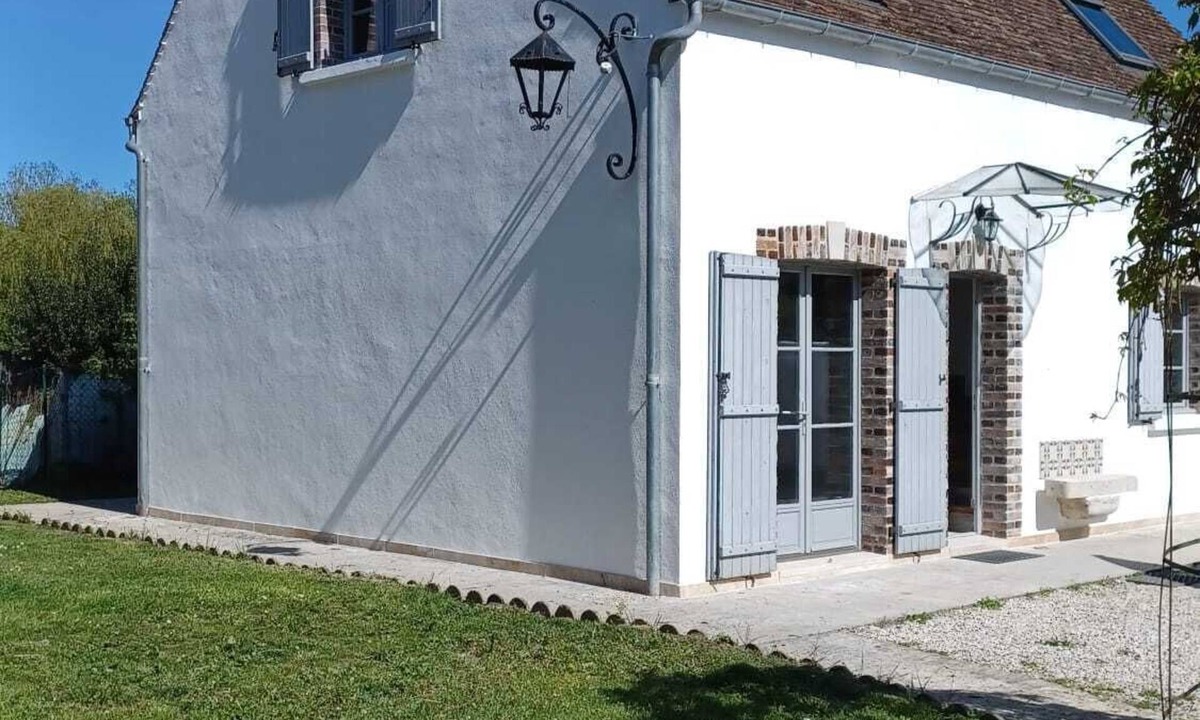 Cepoy House | Maison de Vacances à la Campagne en Famille ou Amis 8-10 Personnes 1h30 Paris