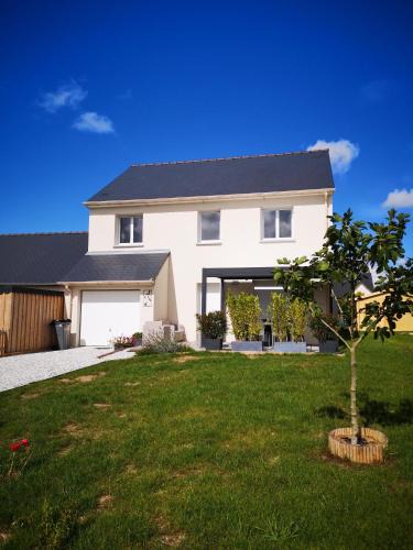 Matignon House | Maison des Rossignols Matignon