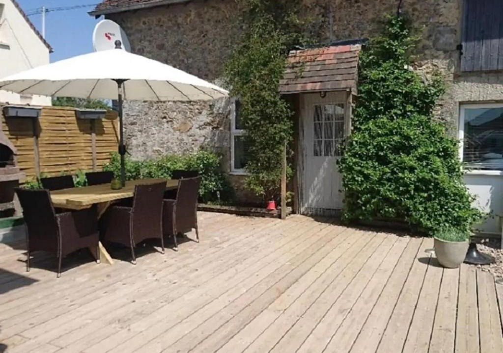 Gesnes-le-Gandelin House | Maison Ensoleillee -