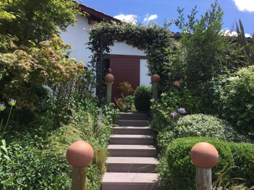 Uhart-Cize Bed & Breakfast | Maison Fleurie