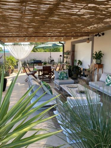 Saint-Georges-de-Baroille House | Maison proche de la Loire