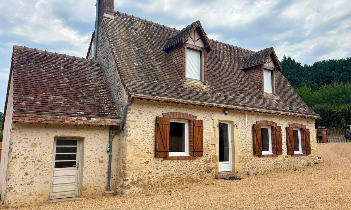Tuffe Val de la Cheronne House | Maison de charme climatisée à Tuffé