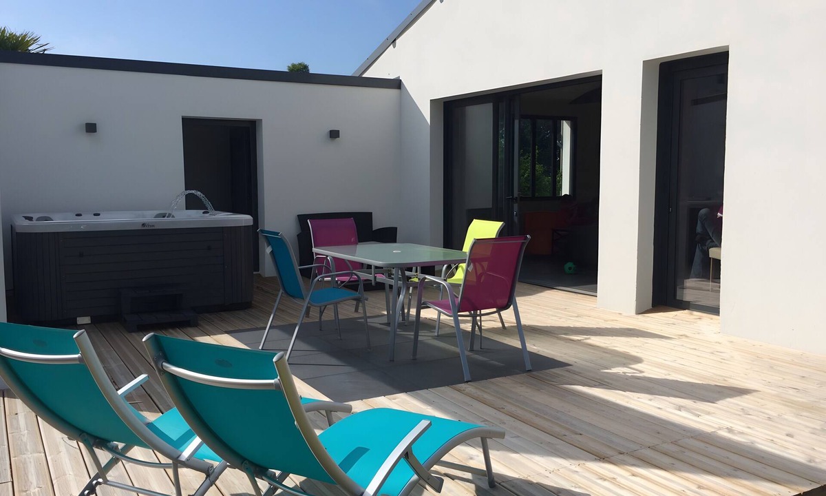 Perros-Guirec House | Maison "Hâvre de Paix Perros" – Spa, Single-Story, Garden