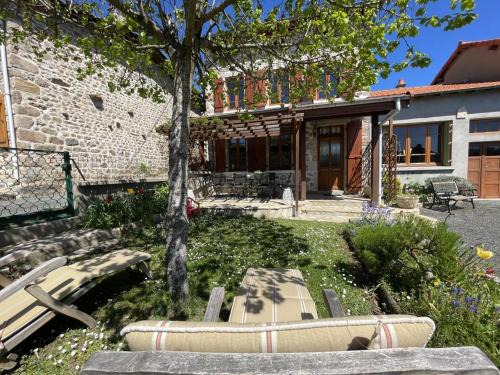 Laprugne House | Maison individuelle paisible avec animaux admis, activités pour tous - FR-1-489-448