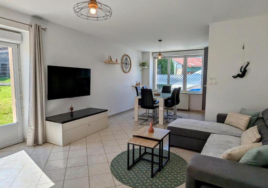 Longchamps-sur-Aire House | Maison plain pied avec jardin clos à Longchamps - FR-1-585-137