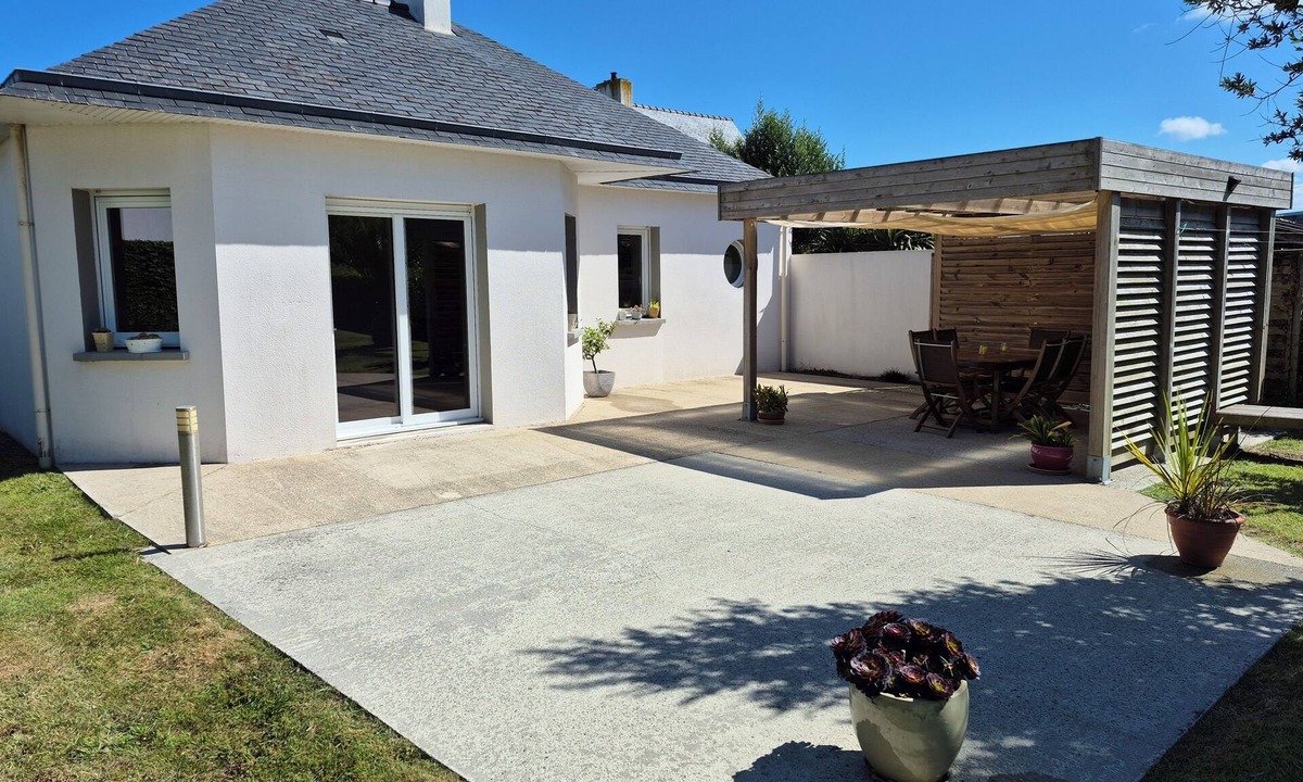 Ploudalmezeau House | Maison Plain-pied sur Terrain Clos, à Proximité du Port et des Plages