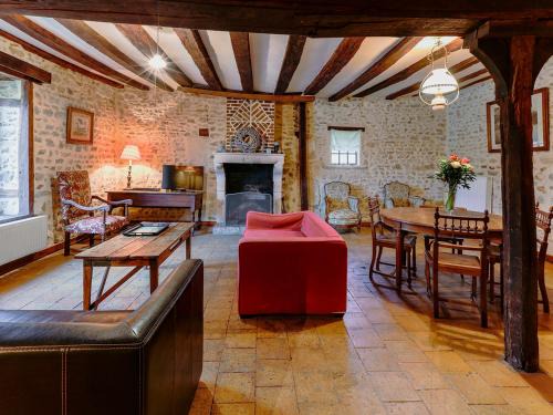 Crucheray House | Maison restaurée avec jardin près de Vendôme, 3 chambres, cheminée, BBQ, internet, animaux acceptés - FR-1-491-367