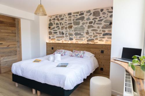 Cholonge Bed & Breakfast | Maison Serrioux