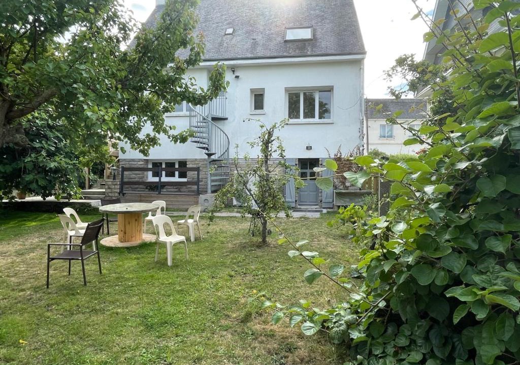 Le Pouldu House | Maison Spacieuse - 8 pers - Plages à pied & Jardin