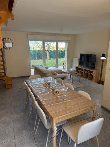 Bourges Villa | Maison vue sur le lac et proche du golf !