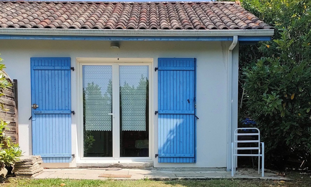 Escos Cottage | Maisonette n ° 3 garden level Border Basque country Béarn. River bath