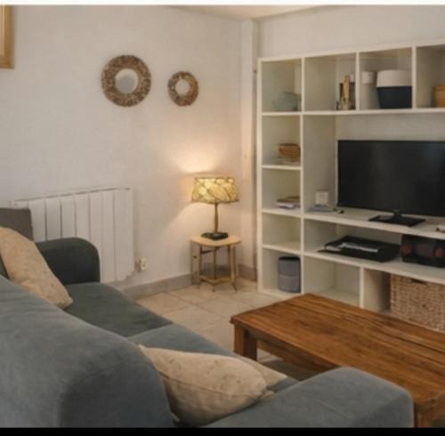 Gomene Apartment | Maisonnette indépendante équipée idéal pros ouvriers Centre Bretagne