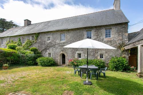 Tredarzec House | Maner Coz