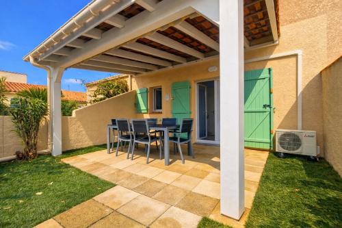 Saint-Cyprien Plage House | MARINES DU ROUSSILLON Villa en duplex très calme en résidence privée avec piscine - M65