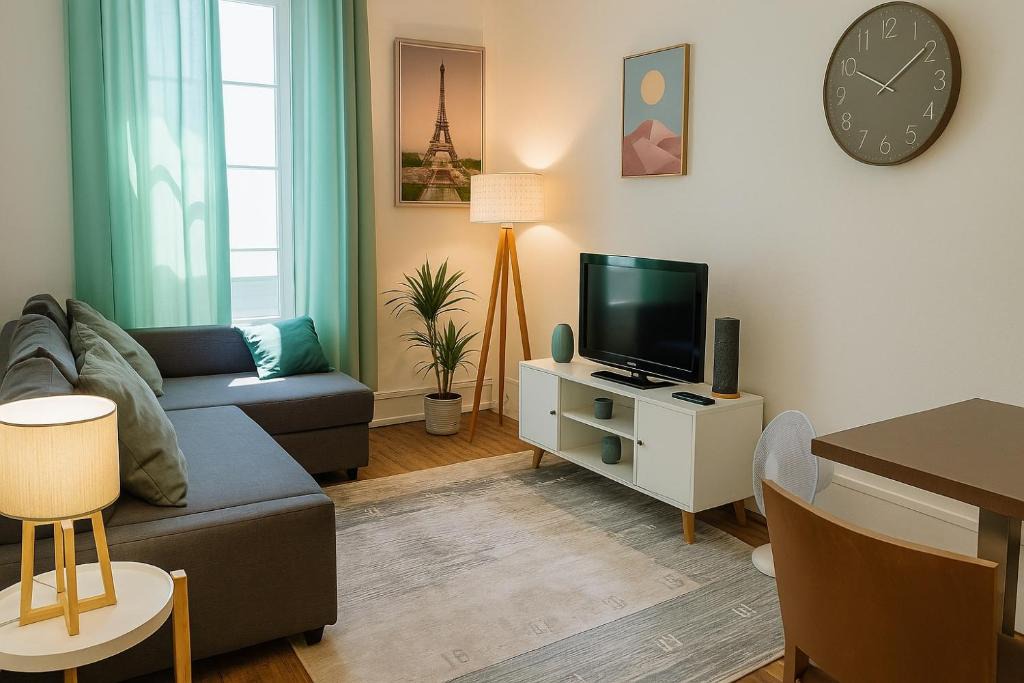 Meaux Apartment | MEAUX Centre Vue Cathédrale RDC Cosy