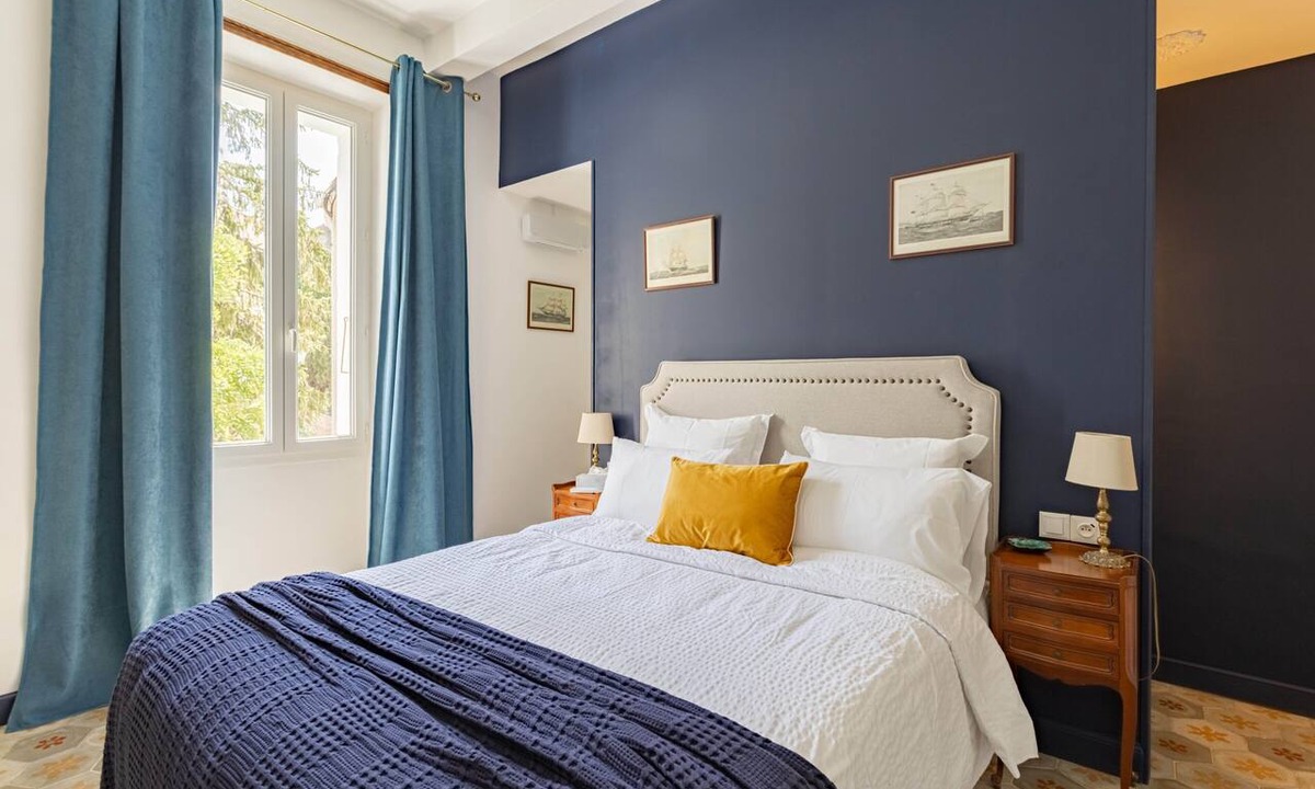 Treilles Apartment | "Mediterranean" Room with Shared Terrace, Wi-Fi, and Air Conditioning