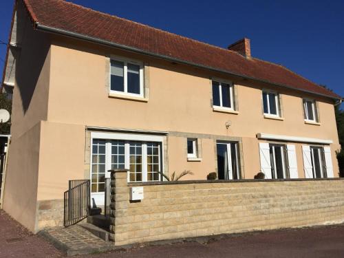 Carentan House | Meublé 3 étoiles, proche Plages débarquement dans les Marais du Cotentin à Carentan