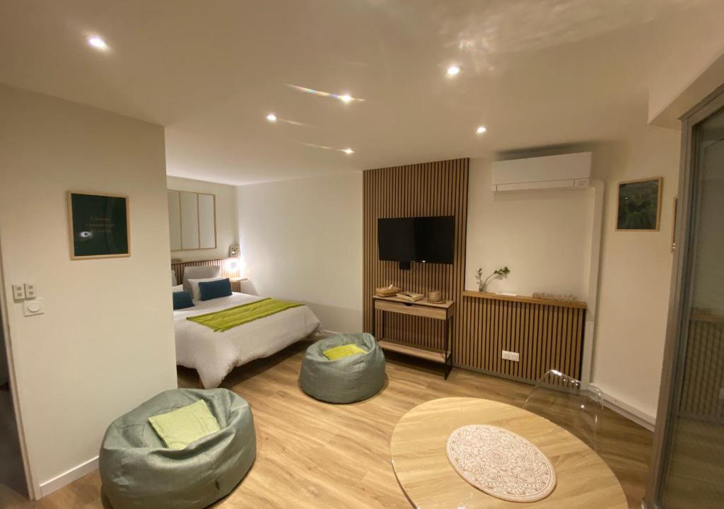 Meylan Apartment | Meylan, T1 cosy & clim, proche Inovallée CHU, UGA