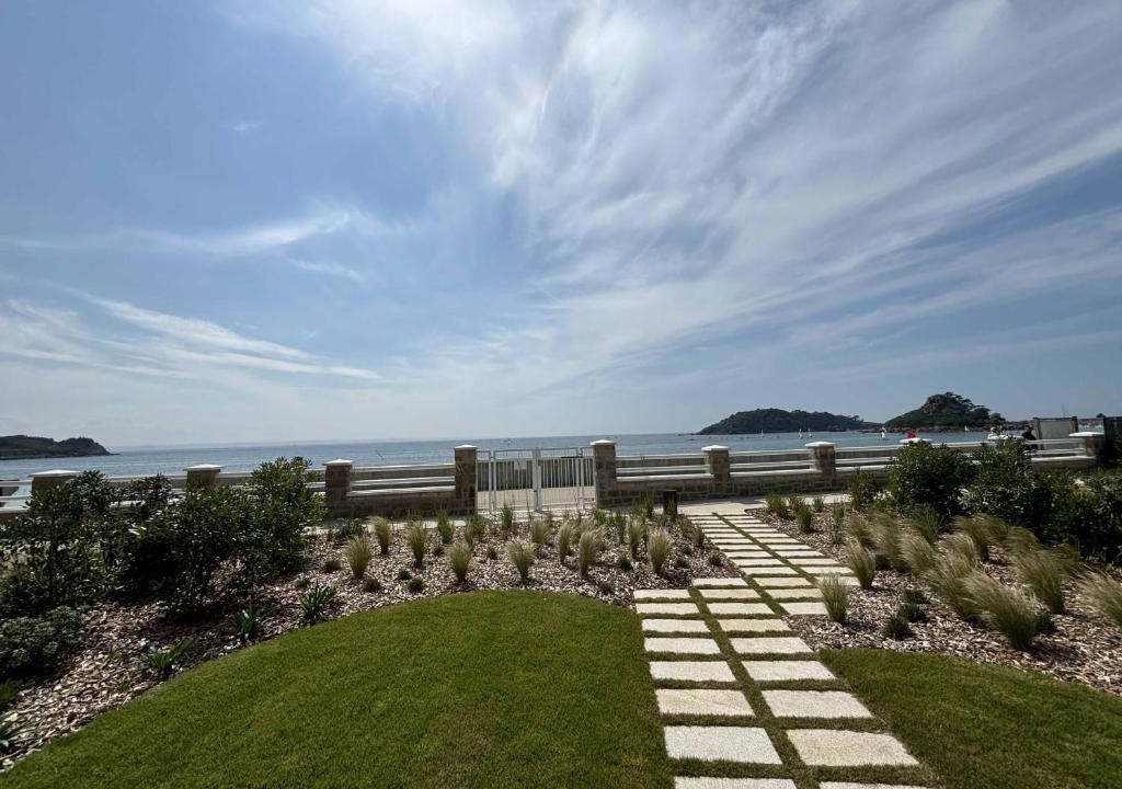 Trebeurden Apartment | Milliau T2 piscine et vue mer
