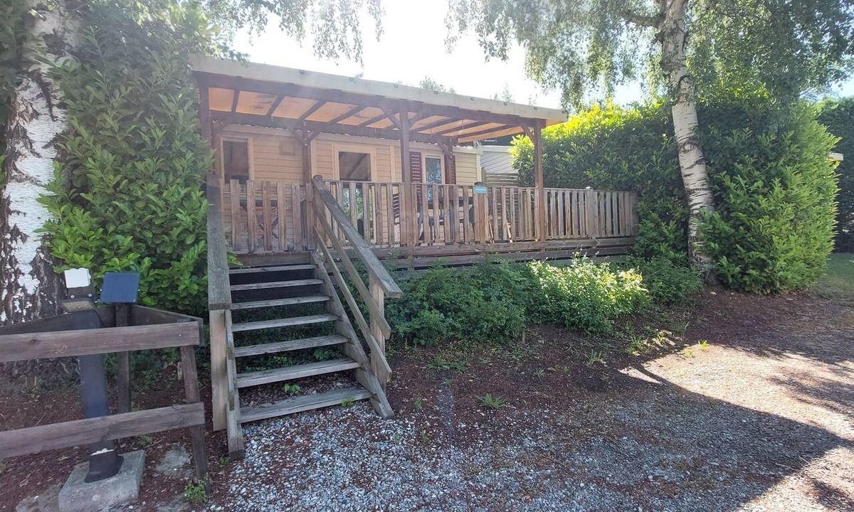Saint-Laurent-en-Beaumont House | Mobile Home “Super Mercure 2” with Mountain View, Wi-Fi, and Air Conditioning