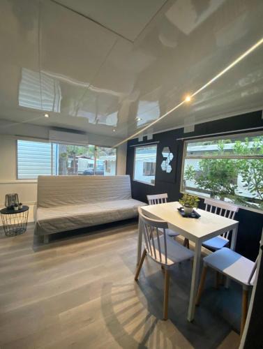 Cambo-les-Bains Resort | Mobil-home dans un camping calme et familial chez César