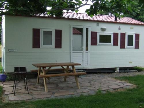 Saint-Pee-sur-Nivelle Other | Mobil-home avec Terrasse pour 5 personnes - API-1-52-1674