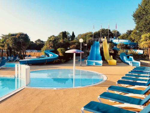 Monterblanc Other | Mobil Home XXL 4 chambres - Camping Les Jardins du Morbihan
