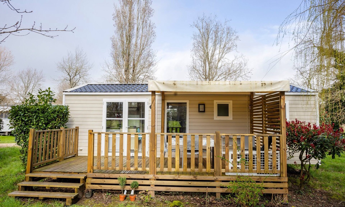 Carnac RV Rental | Mobile Home 'Au Petit Bonheur' with Shared Pool, Private Terrace and Private Garden