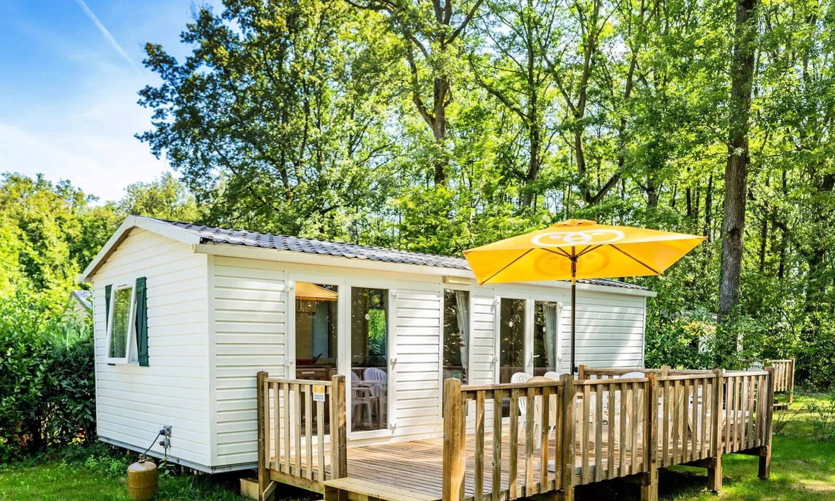 Saint-Cheron House | Mobile Home | Comfort | 3 Bedrooms | 6–8 people | Raised, uncovered patio