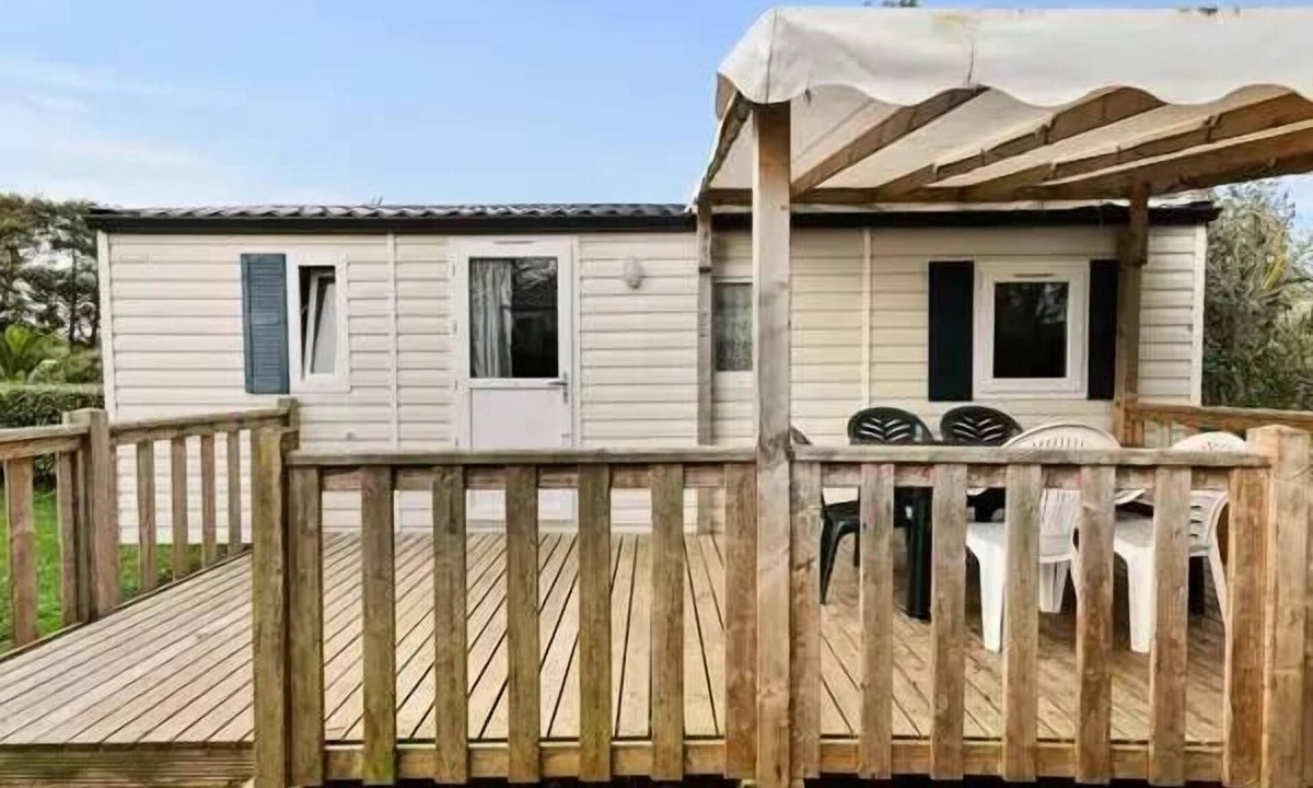 Pommeuse House | Mobile-home | Comfort | 3 Bedrooms | 6 sleeps | Raised terrace
