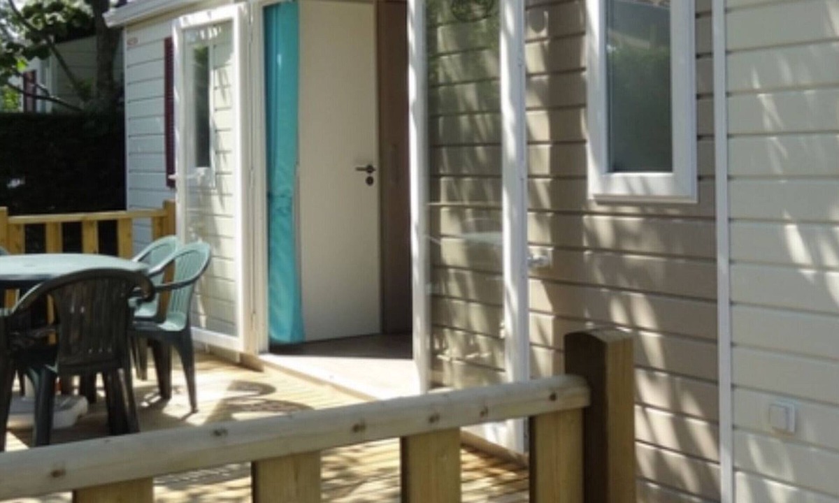 Messanges House | Mobile Home with Terrace - 3 Bedrooms in Messanges