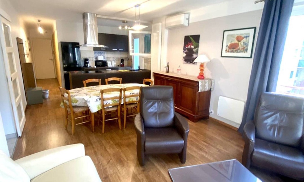 Amelie-les-Bains-Palalda Apartment | Modern F3 in Amélie-les-Bains with parking and wifi