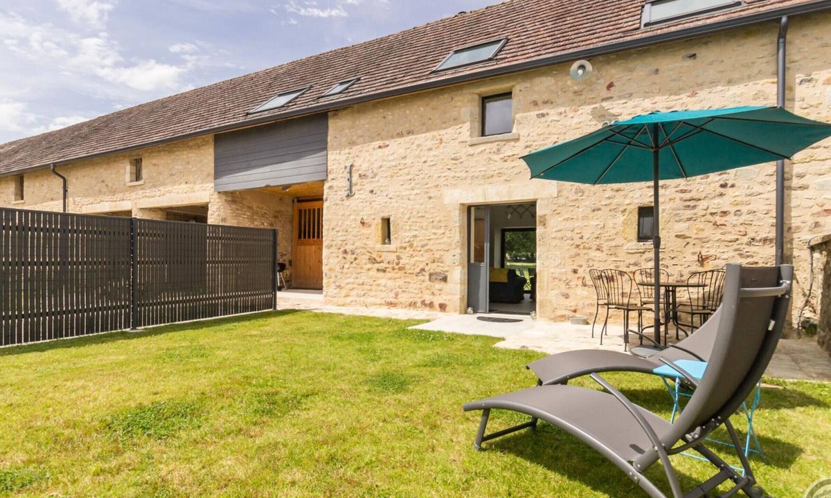 Saint-Jores Cottage | Modern house with private garden, ideal for couples