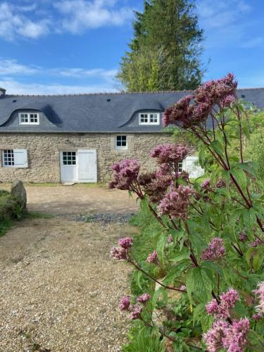 Brennilis House | Moulin de Kerstrat