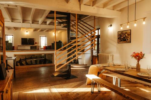 Bourg-dIre House | Moulin de Micheline - Jacuzzi - Vue Exceptionnelle