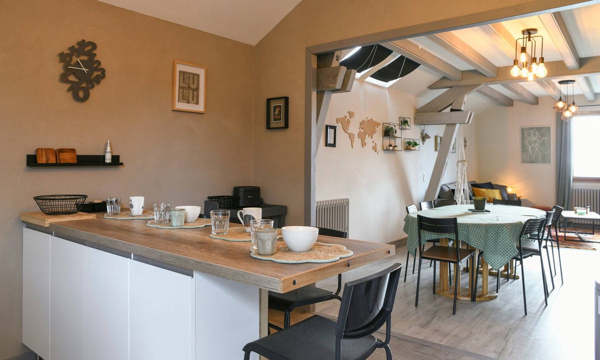 Chambery Apartment | Mountain Reflections