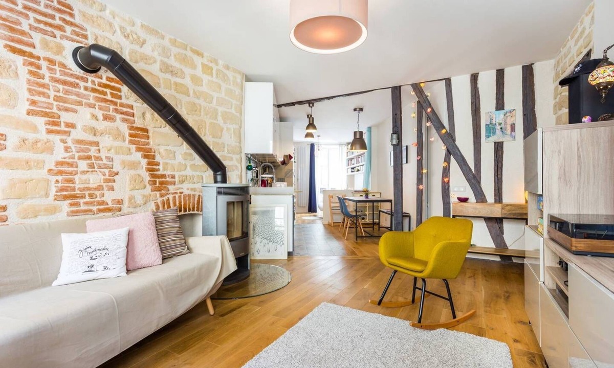 Montmartre Apartment | My quiet flat in Paris - Montmartre