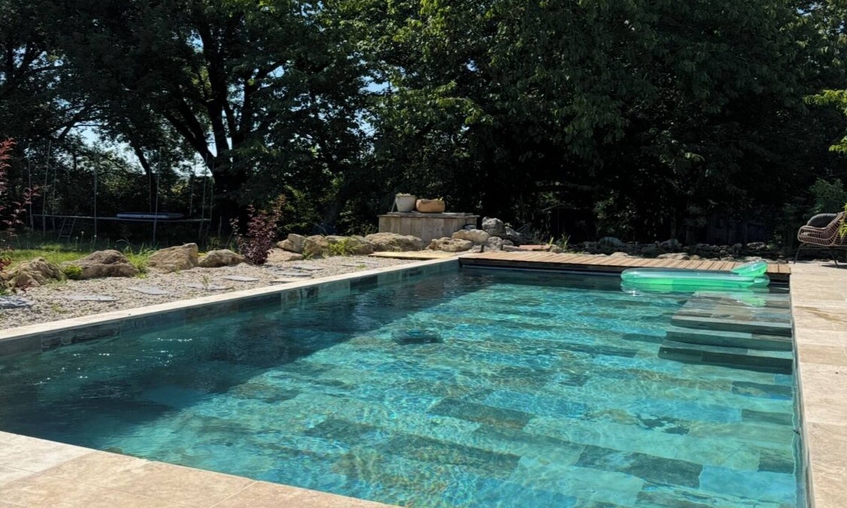 Gontaud House | Nature-themed vacation rental with a private spa and fully air-conditioned pool