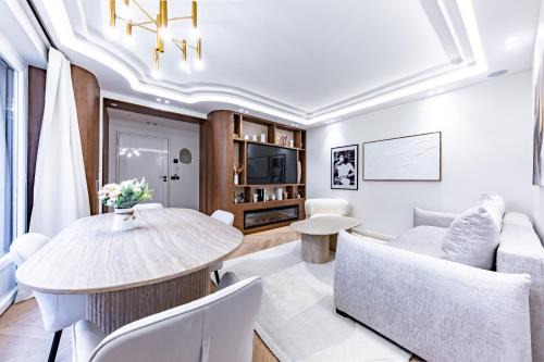 Neuilly-sur-Seine Apartment | Neuilly ,5 stars ,quartier chic & ultra sécurisé