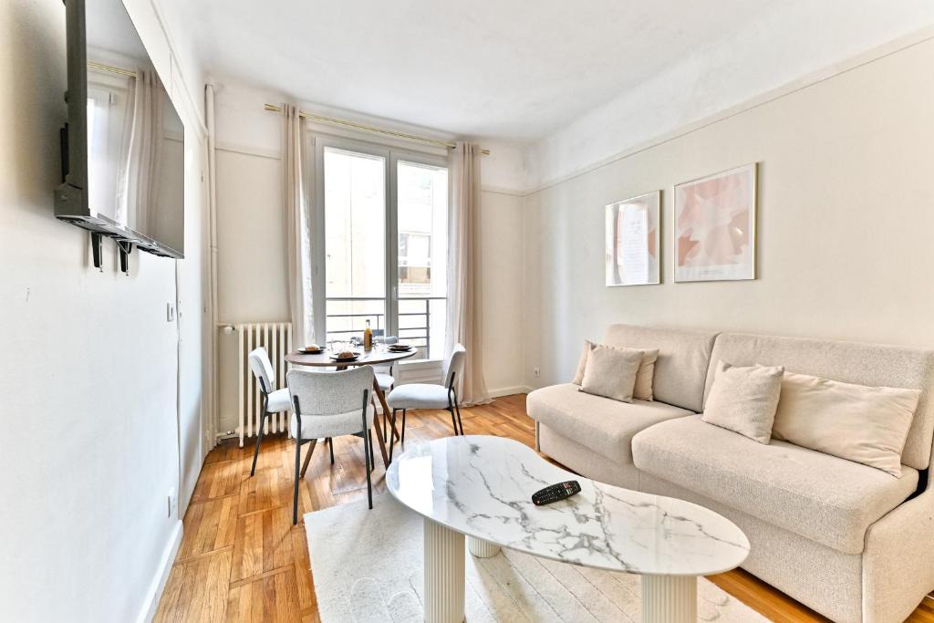 Neuilly-sur-Seine Apartment | Neuilly-sur-Seine, sobre et élégant