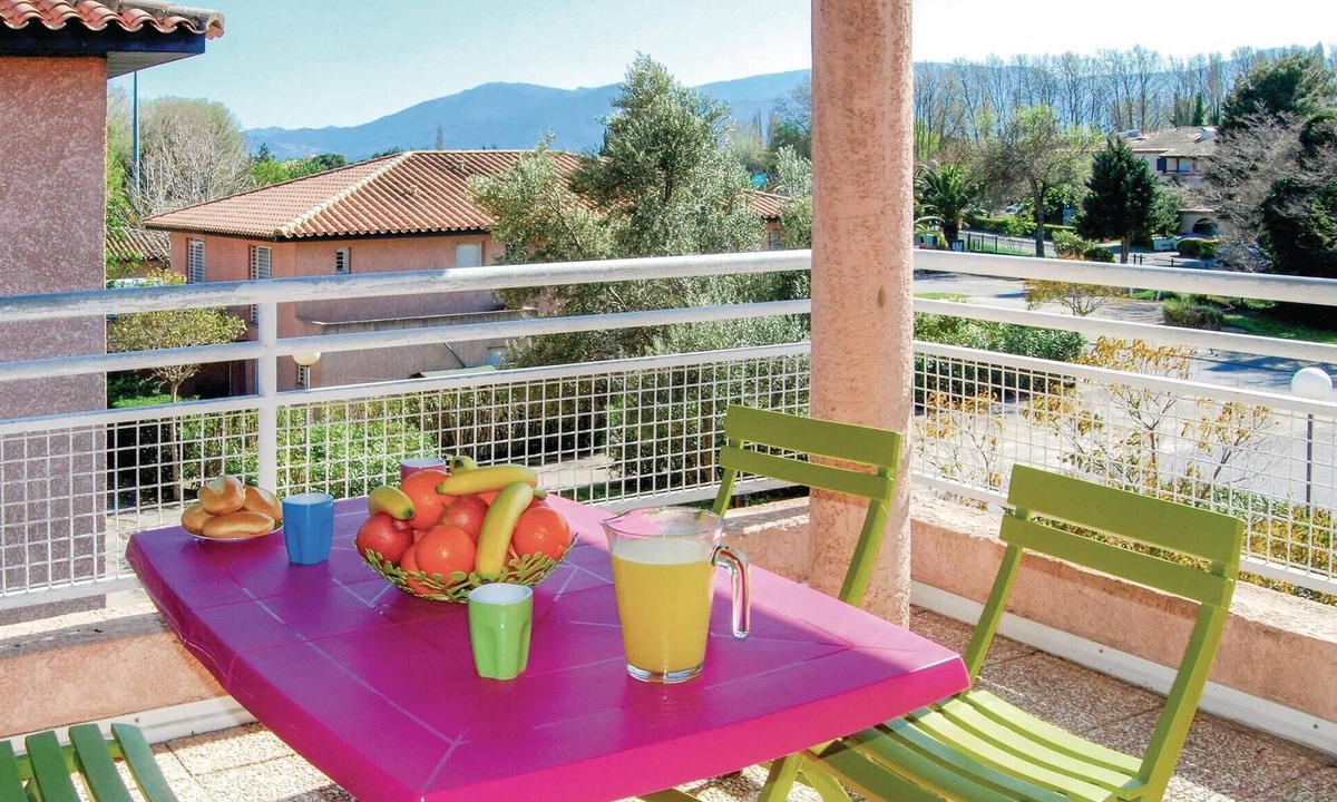 Saint-Cyprien Plage Apartment | Nice apartment in St. Cyprien