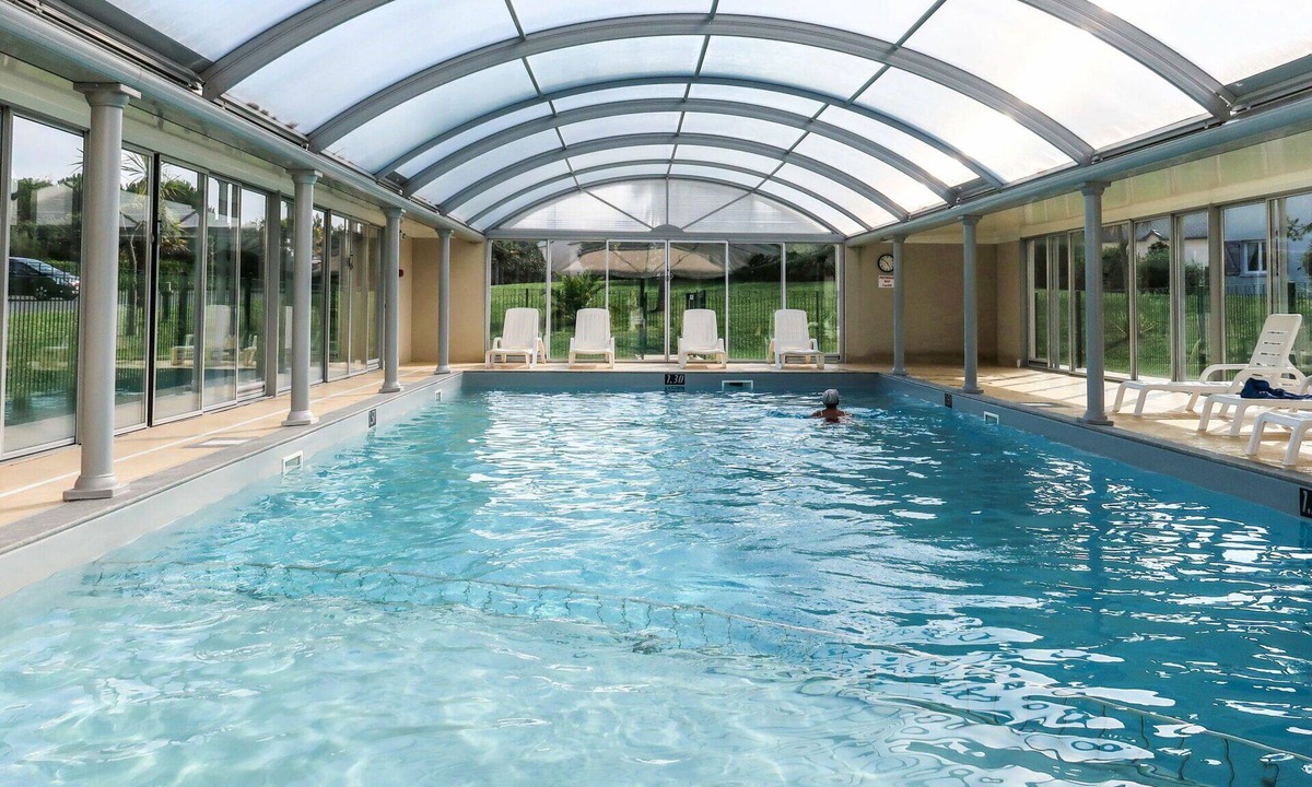 Crozon House | Nice apartment in villa for 6 people with pool, WIFI, TV, terrace and pets allowed
