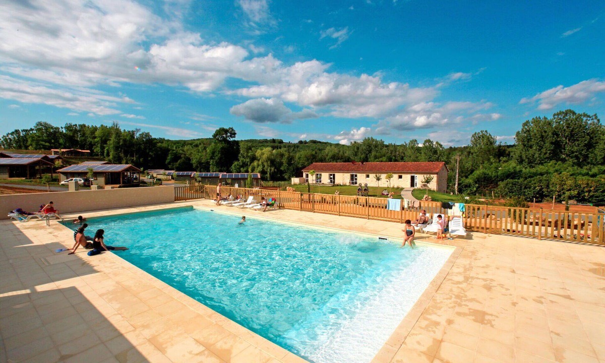Marminiac House | Nice apartment in villa for 4 guests with pool, WIFI, TV, terrace and pets allowed