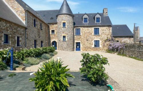 Fierville-les-Mines House | Nice Home In Fierville-Les-Mines With Wifi